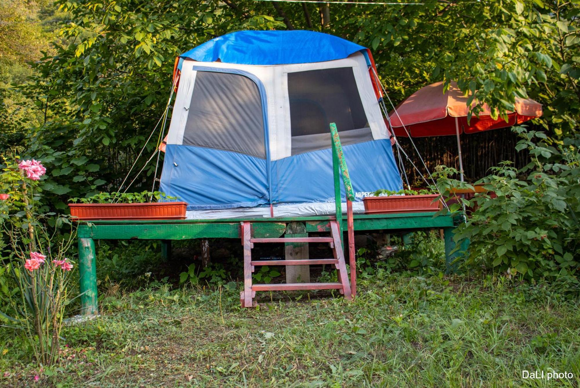 Tereza Glamping Hotel Sanain Екстериор снимка