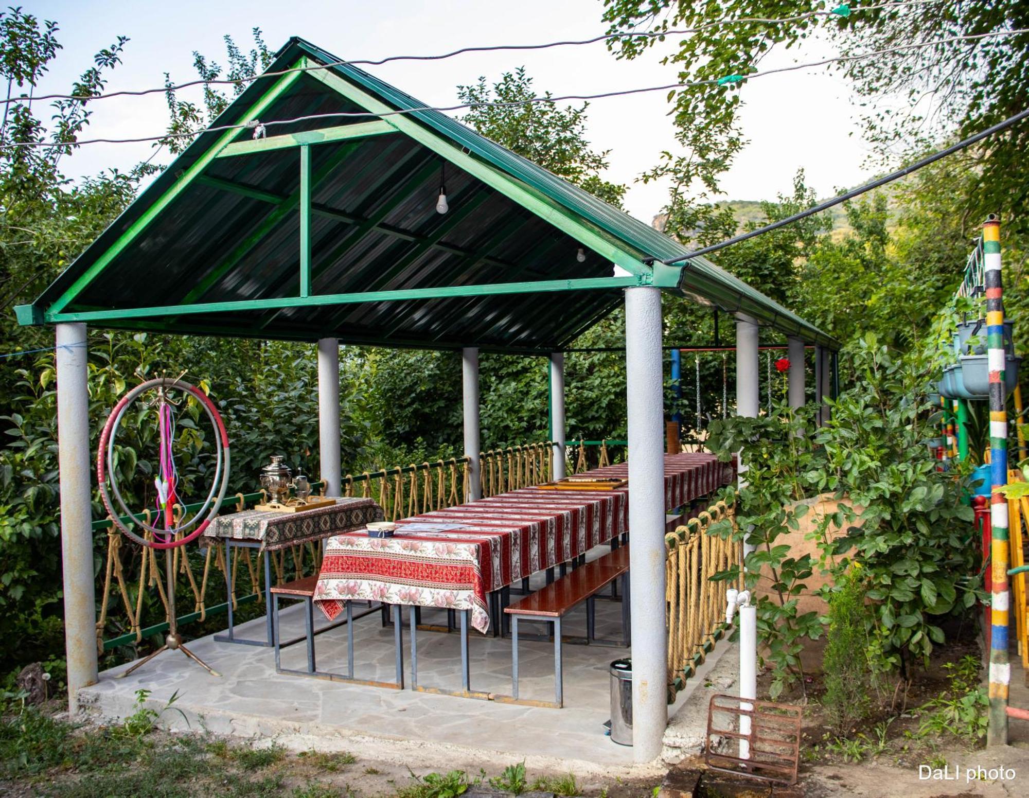 Tereza Glamping Hotel Sanain Екстериор снимка