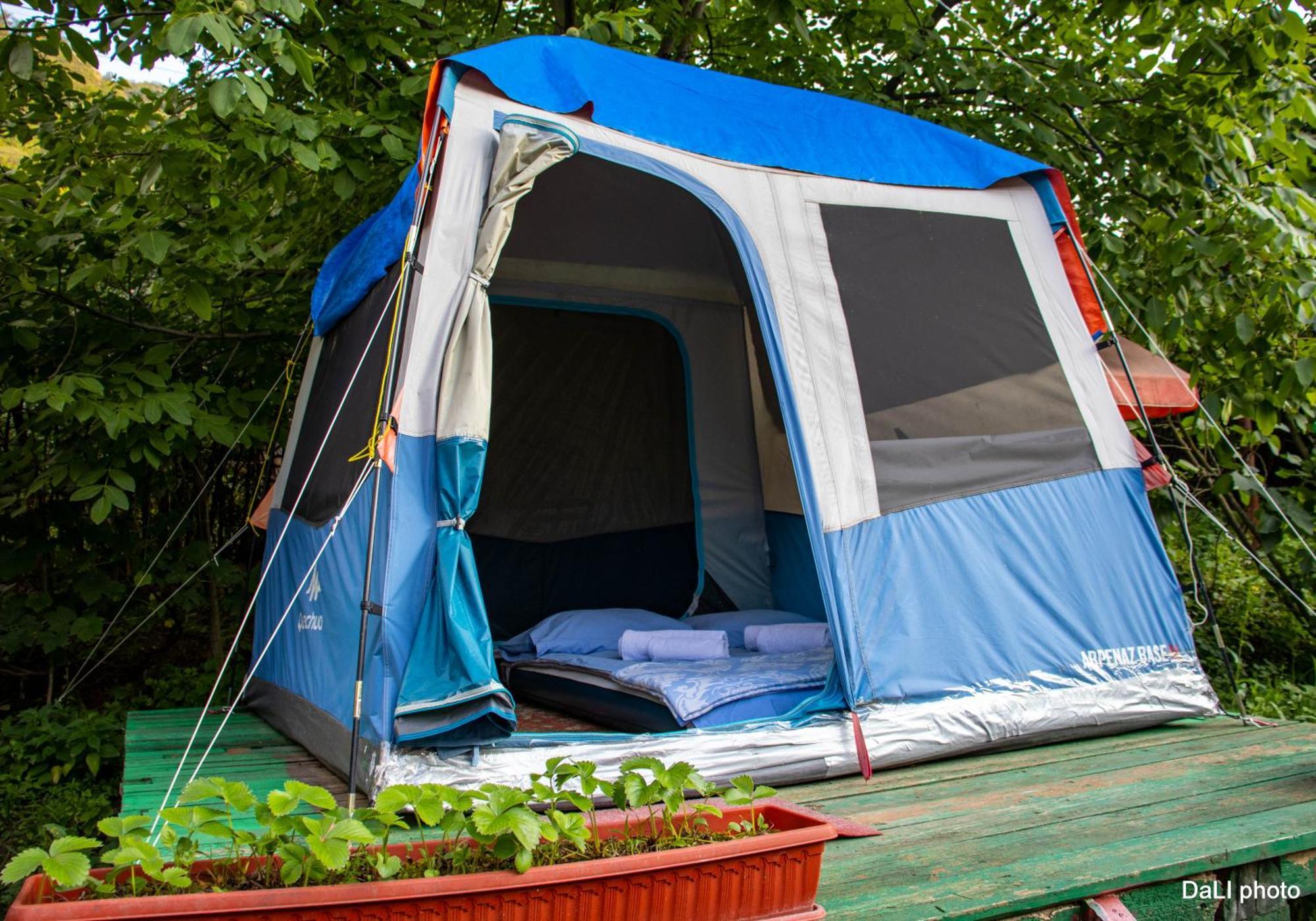 Tereza Glamping Hotel Sanain Екстериор снимка